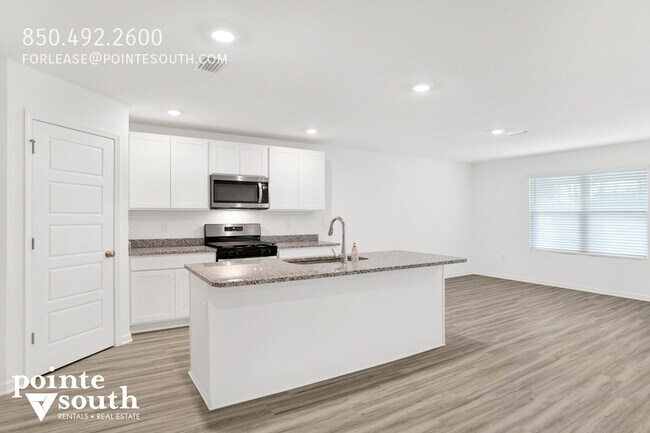 Building Photo - 32062 Lyon Rd