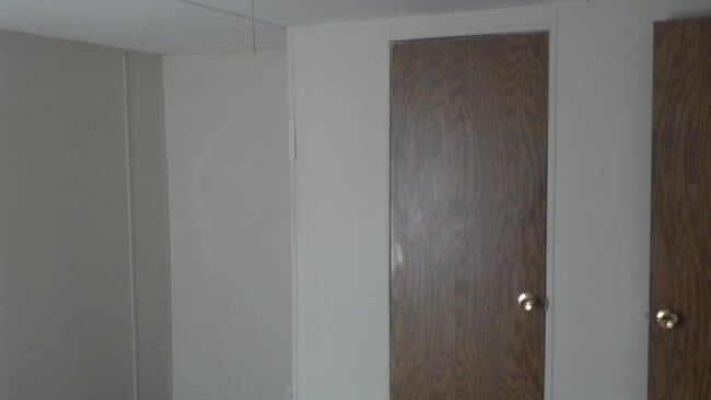 Building Photo - 134 Jordyn Ln