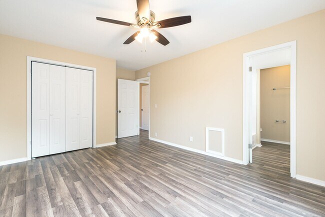 Building Photo - East 33rd Ct Duplex