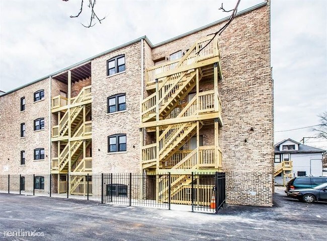 Building Photo - 2 br, 1 bath Apartment - 1010 S 1st Ave 303