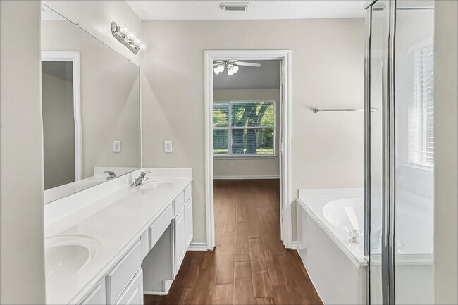 Building Photo - 7015 Atasca Creek Dr