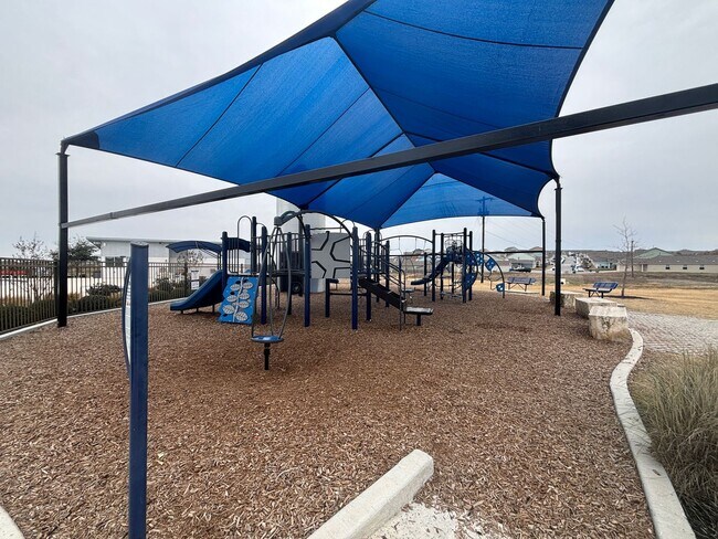 Building Photo - Charming Single-Story Home in Amenity-Rich Silos Community