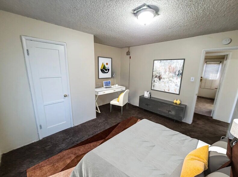 Building Photo - 1321 Turquoise Ave