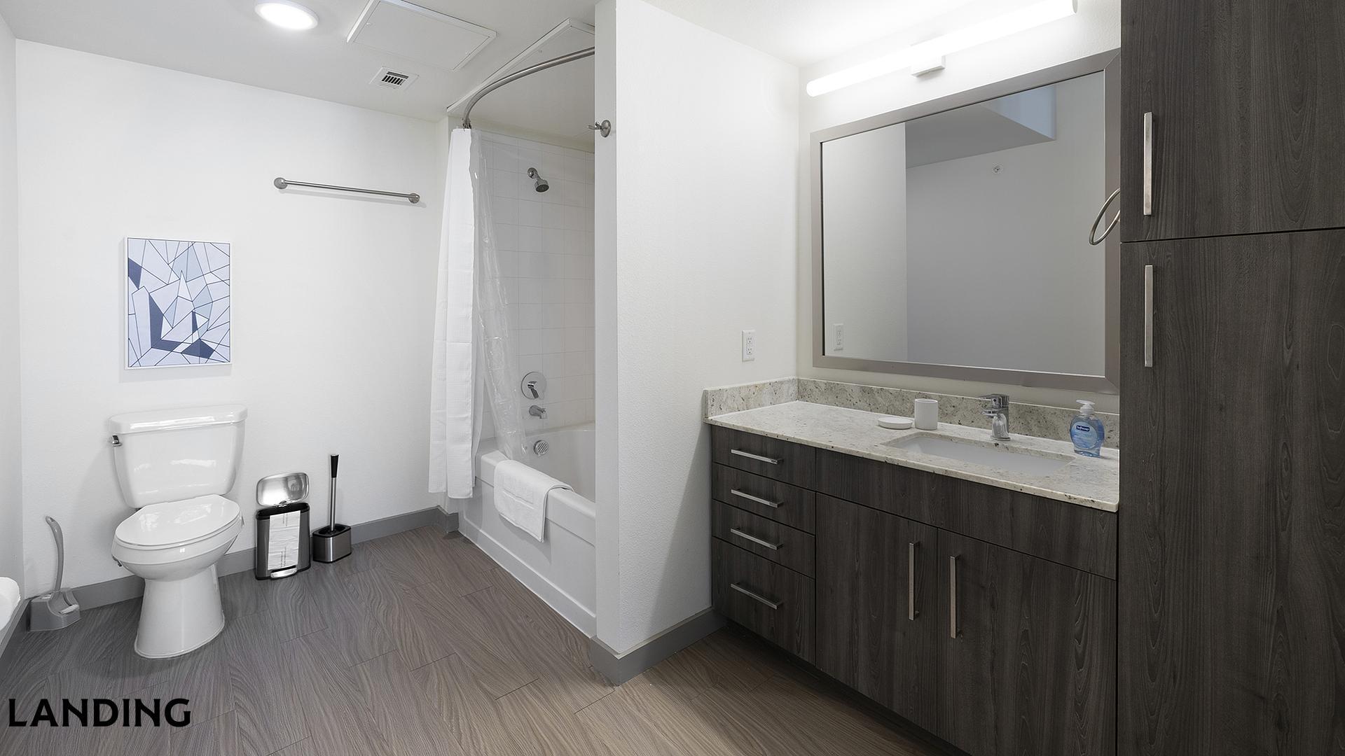 Building Photo - 101 S Center St