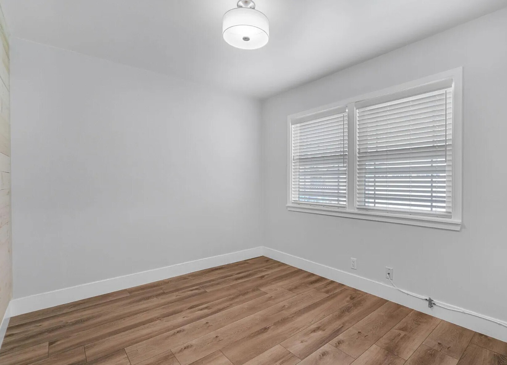 Building Photo - 15017 Bodger Ave