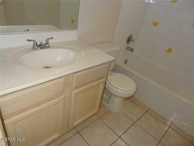 Building Photo - 7481 Umbria Dr