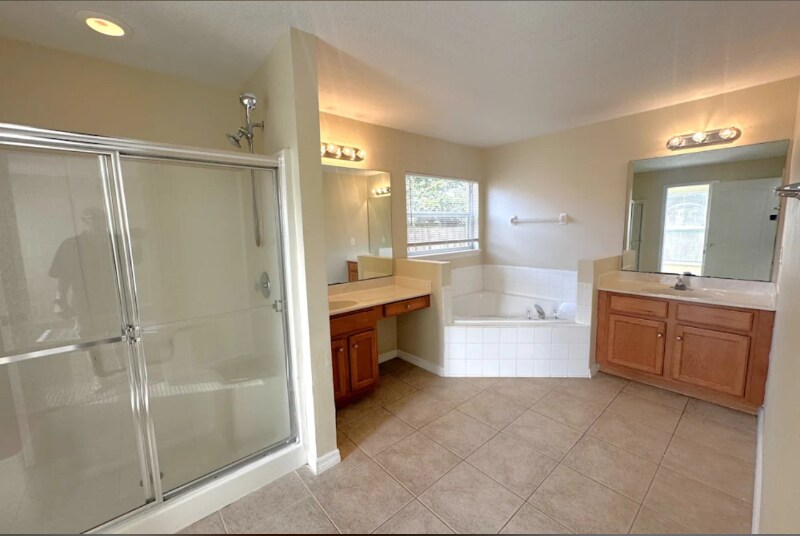 Building Photo - 7799 Duckhorn Ct