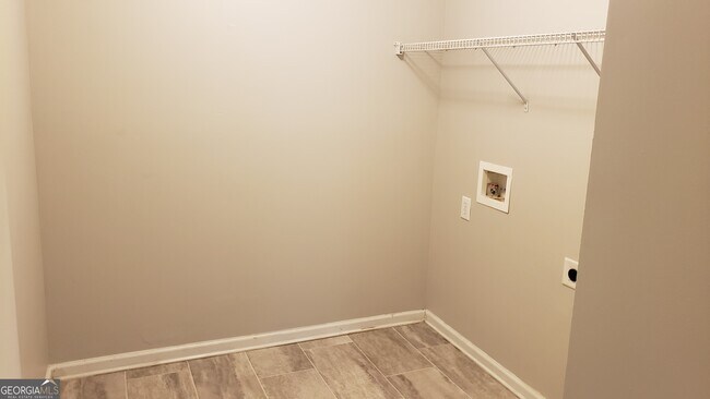 Building Photo - 630 Red Fox Ln