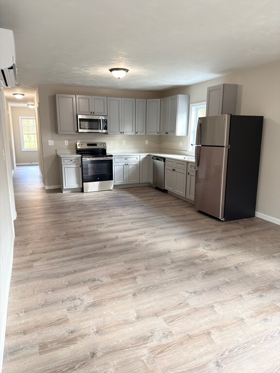 Primary Photo - 50 Chapel St