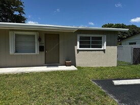 Building Photo - 20510 SW 114th Ave