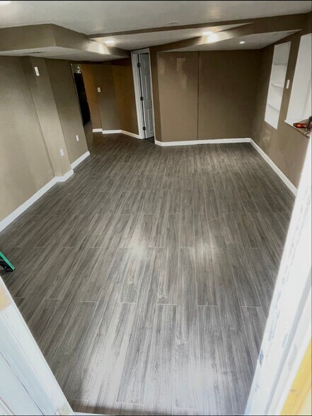 Building Photo - 1606 Parham Rd