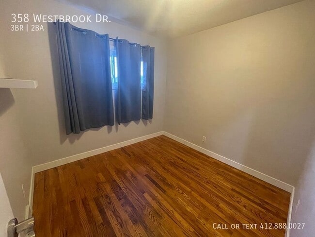 Building Photo - 358 Westbrook Dr