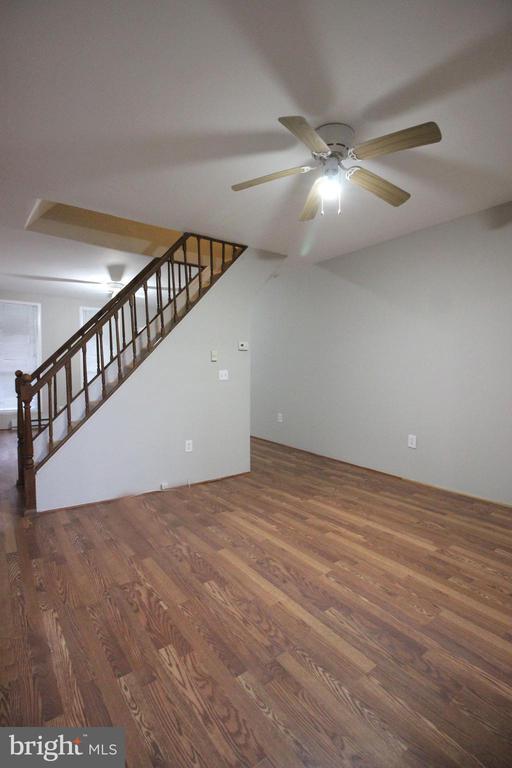 Building Photo - 3501 Chestnut Ave