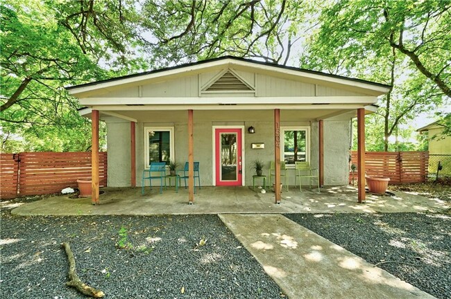Primary Photo - 1504 Robert Weaver Ave