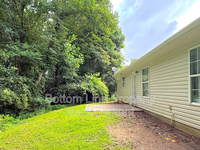 Building Photo - 5211 Windy Valley Dr