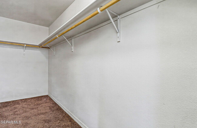 Building Photo - 11381 Bullseye St