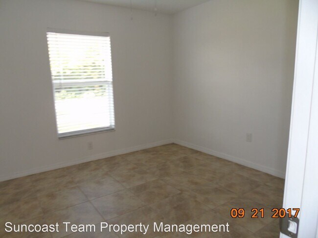 Building Photo - 2 br, 2 bath House - 11255-A Pendleton Ave