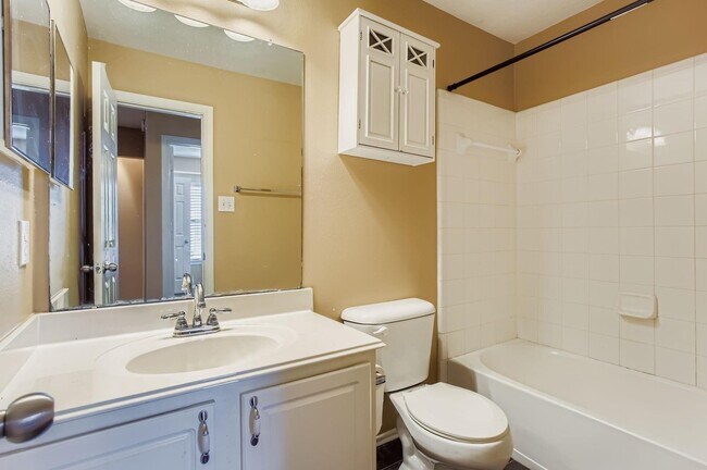 Building Photo - 17519 Bering Bridge Ln