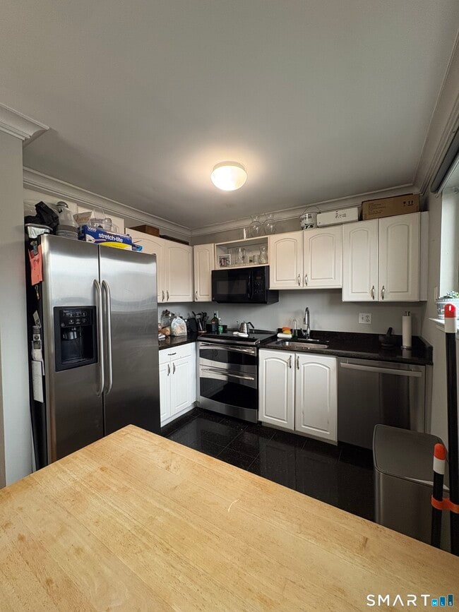 Building Photo - 7 Piave St