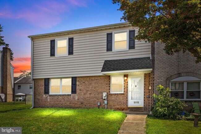 Primary Photo - 5115 Bay Rd