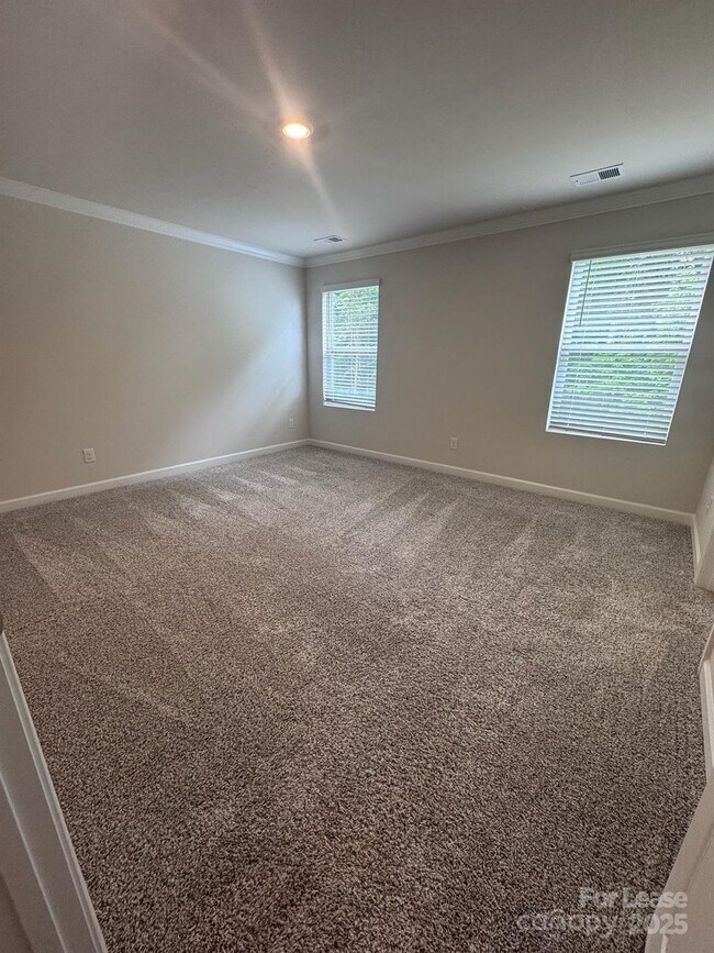 Building Photo - 125 Johns Cardinal Dr