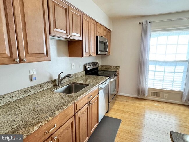 Building Photo - 12732 Lighthouse Ln