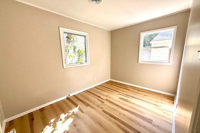 Building Photo - Sun-Filled 2BR Home on Corner Lot with Spacious Garage