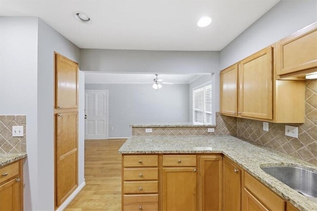 Building Photo - 54 La Rue Pl NW