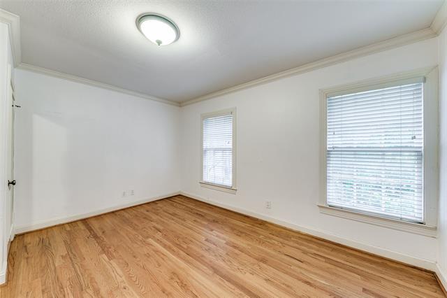 Building Photo - 2901 Amherst Ave