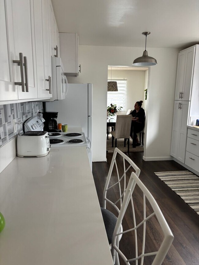 Building Photo - Beautiful Home in Watsonville - 55+ Community