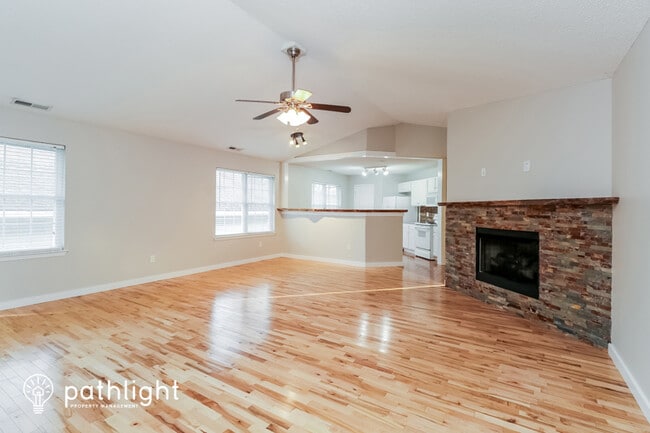 Building Photo - 110 Creeks End Circle, Mills River, NC, 28759