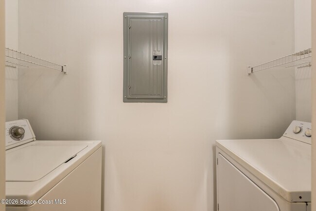 Building Photo - 6411 Borasco Dr