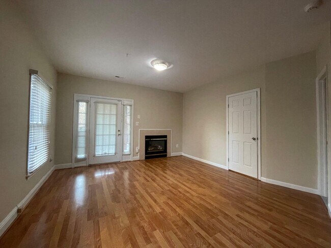 Building Photo - 1030 Grand Oak Way