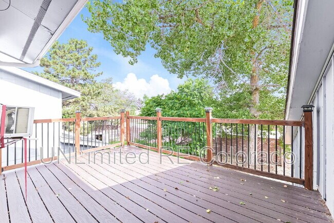 Building Photo - 12132 E Amherst Cir
