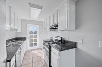 Building Photo - 1133 Ohio Ave.