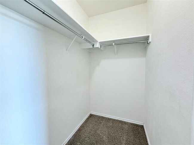 Building Photo - 2117 Townsman Trail