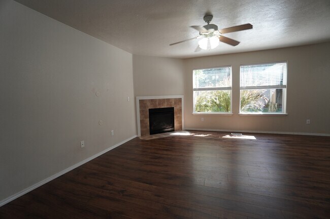 Building Photo - 2934 NW 11th Ave
