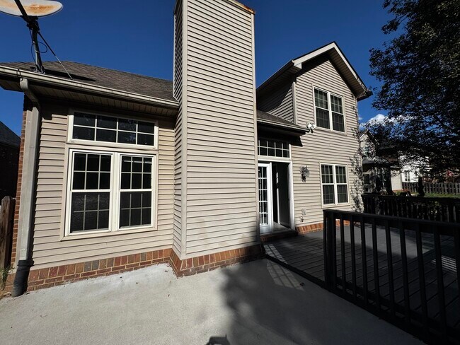 Building Photo - 2224 Wilmington Ln