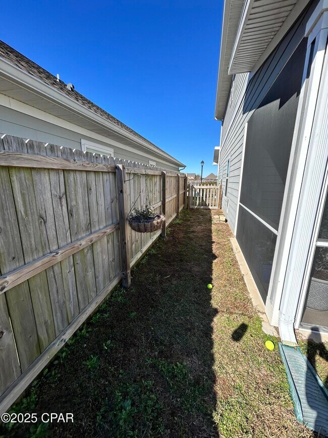 Building Photo - 103 Salt Marsh Wy