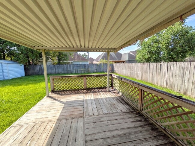 Building Photo - 7945 Blue Bonnet St