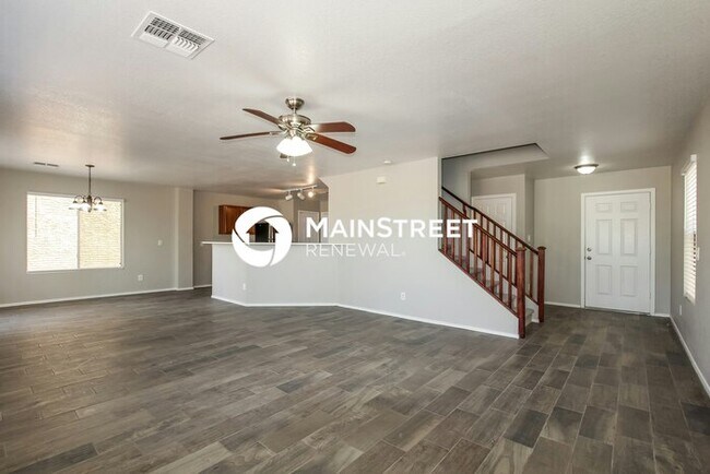 Building Photo - 3 Bedroom Pet-Friendly Home in Tucson, AZ with Main Street Renewal