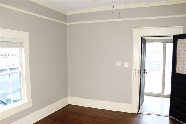 Building Photo - 1075 Manigault St SE