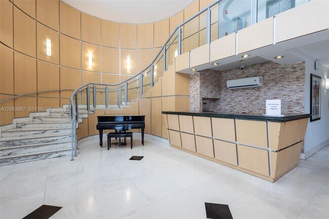Building Photo - 6770 Indian Creek Dr