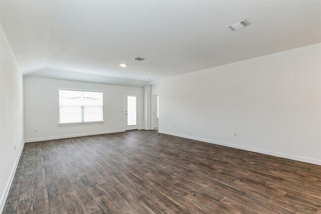 Building Photo - 309 Pedernales Ln