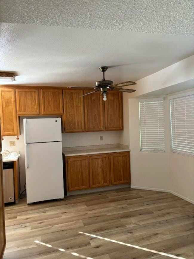 Building Photo - Beautiful 4 Bedroom, 3 Bathroom House Available Now!