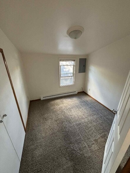 Building Photo - 3797 D St NE