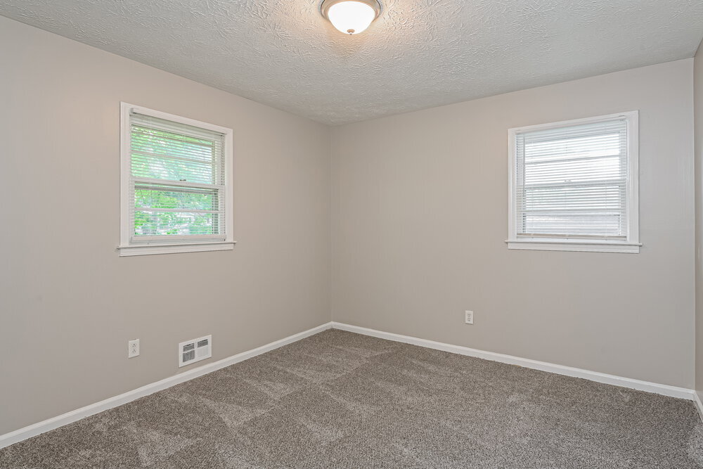 Building Photo - 355 Arcadia Pl SW