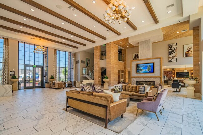 Building Photo - 730 E Marlette Ave