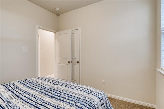 Building Photo - 14225 Fallsprings Way