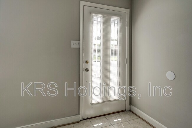 Building Photo - 5244 Goolsby Ct